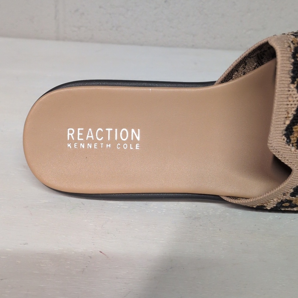 Kenneth Cole Reaction Women's Warmth Slide Flat Leopard Knit Sandal Size 9 NWOT - Picture 5 of 7